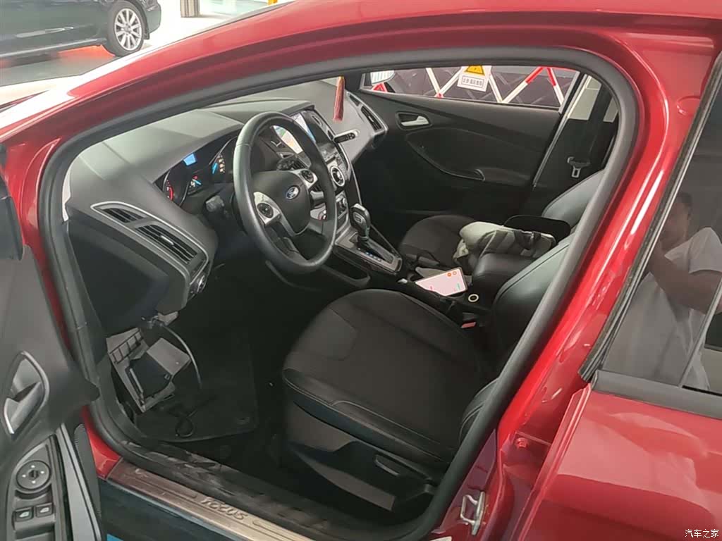 Ford Focus, 2015 14