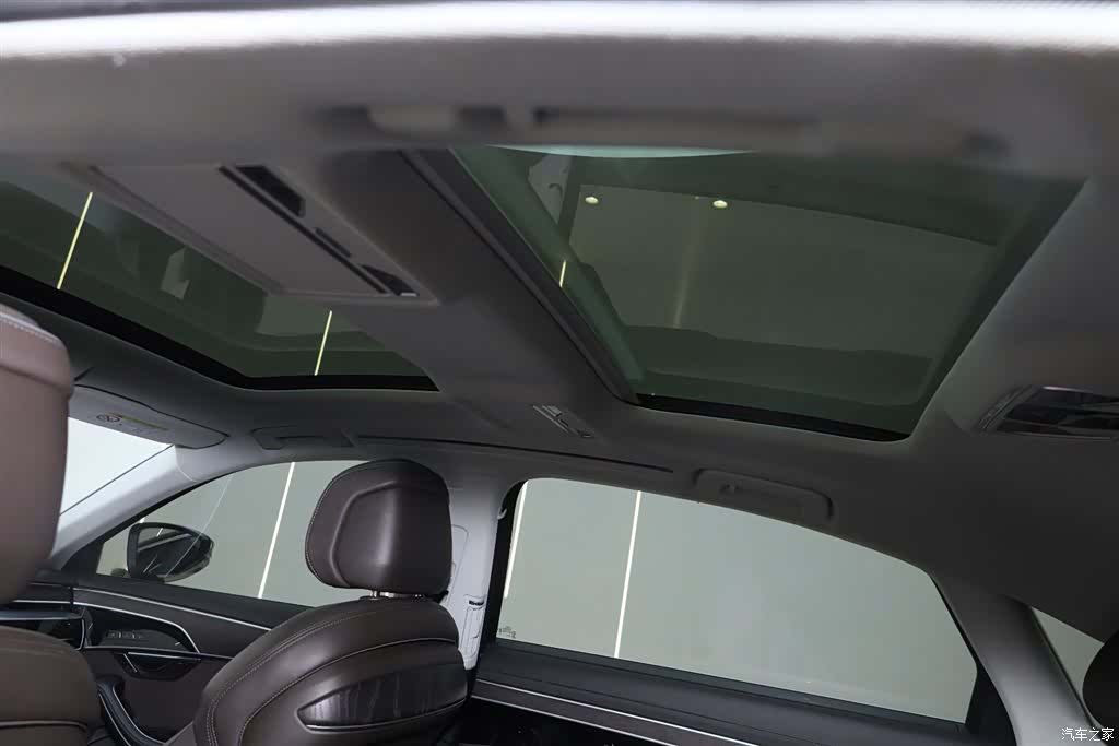 Audi A8L, 2024 25