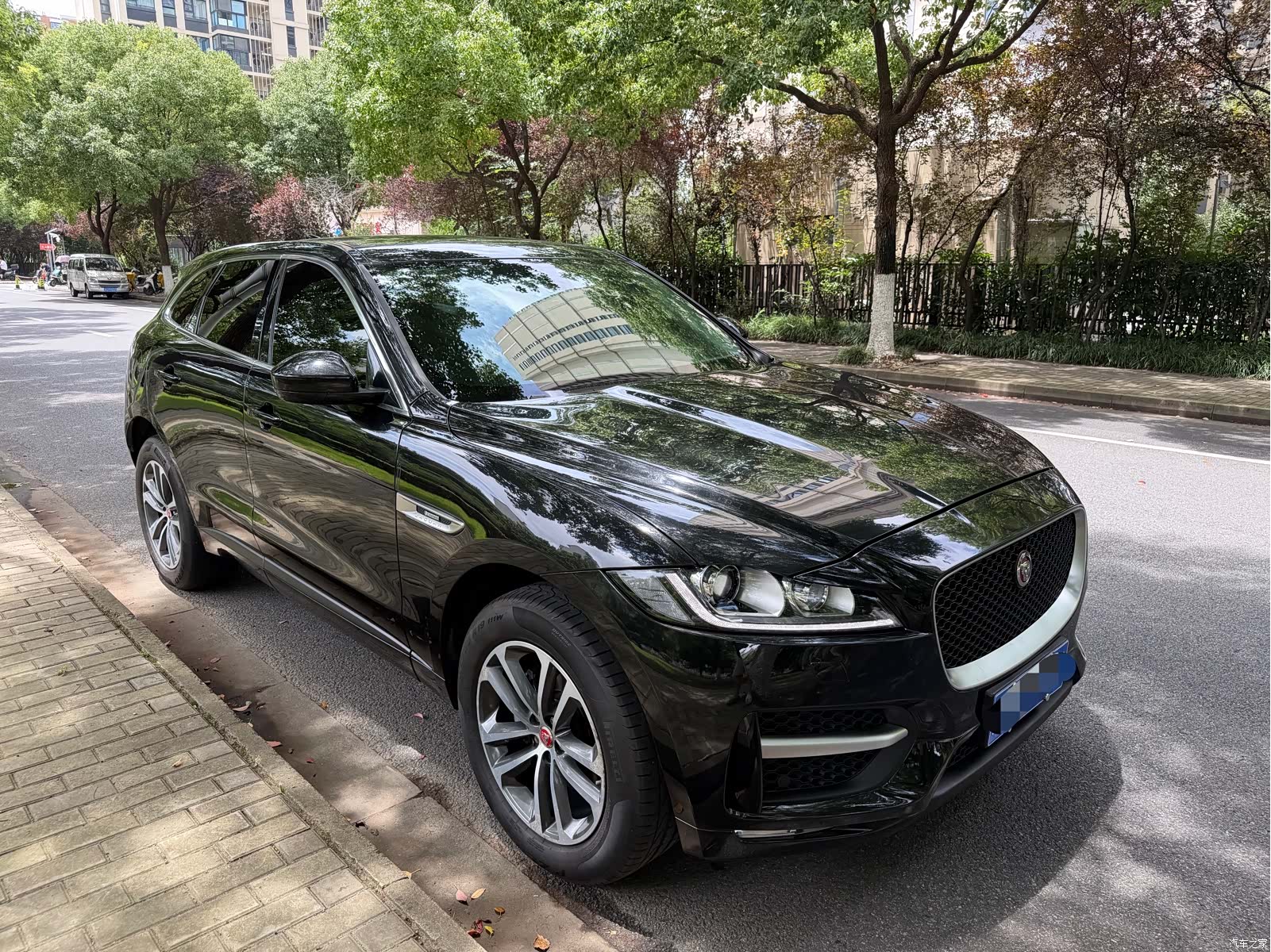 Jaguar F-PACE, 2017 3