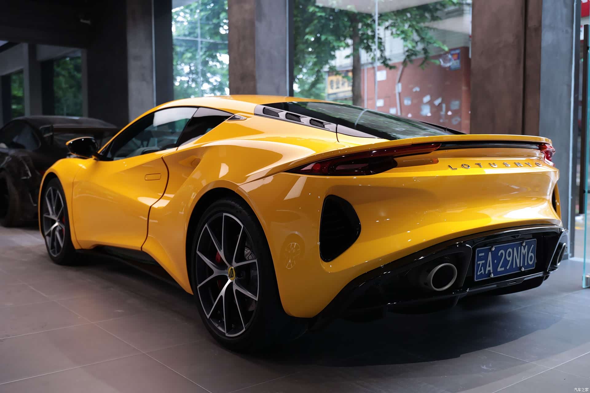 Lotus EMIRA, 2024 11