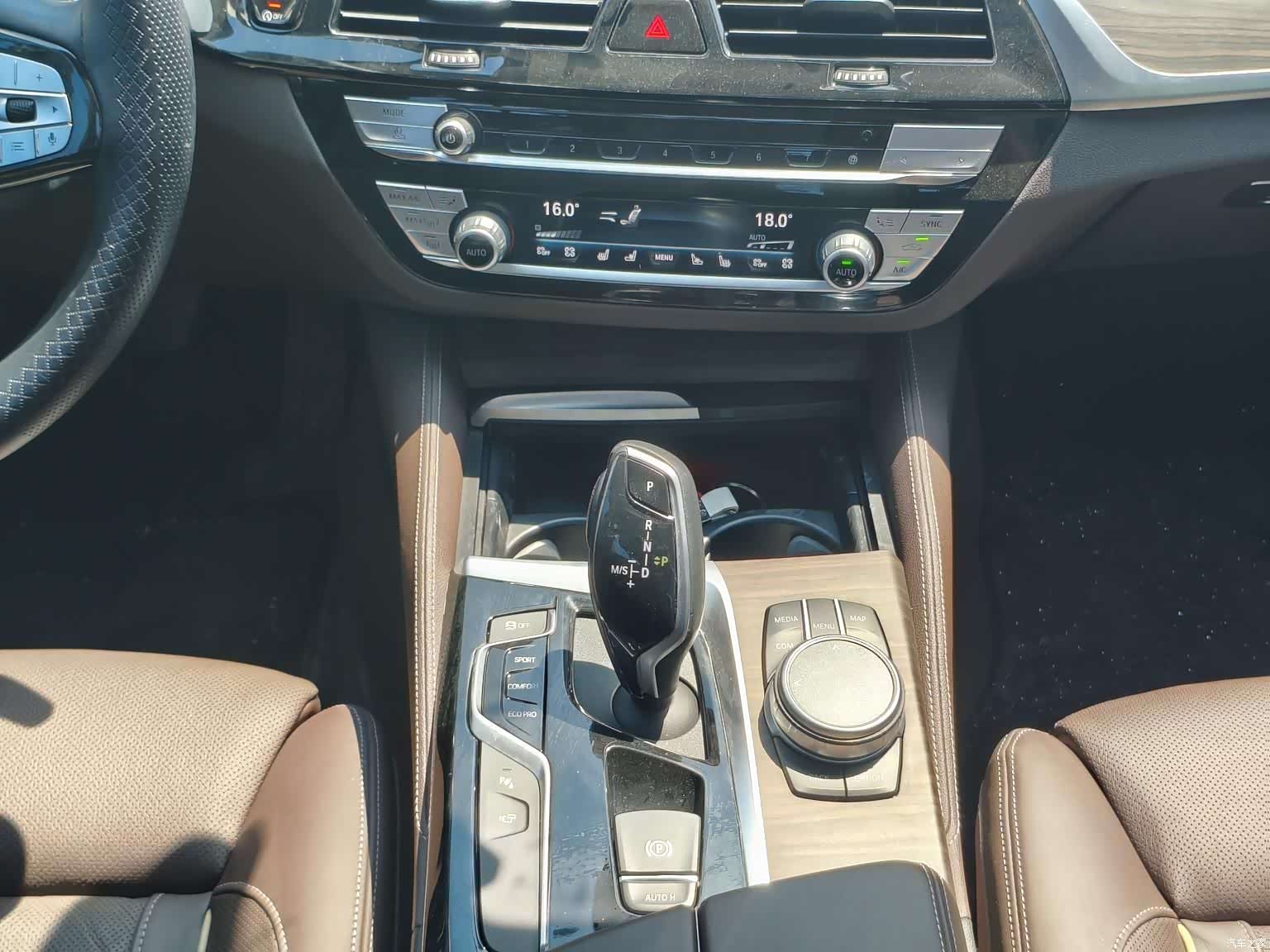 BMW 5 Series, 2020 11