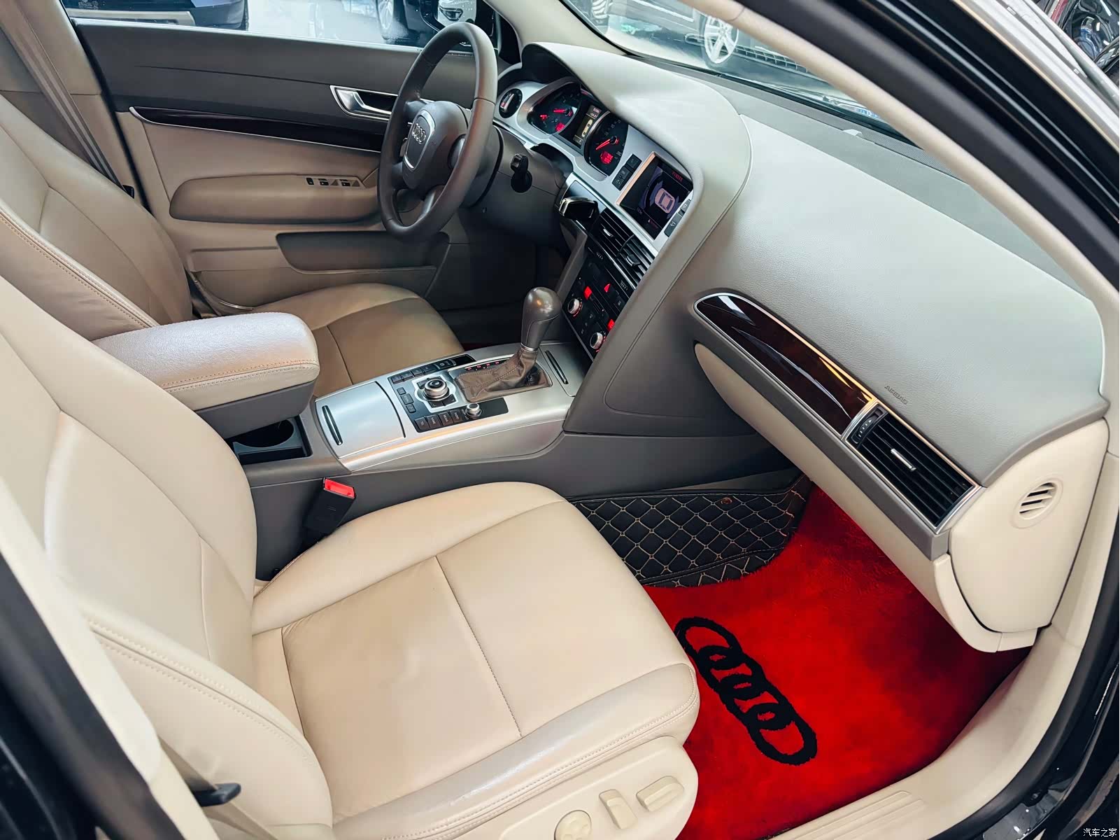 Audi A6L, 2012 22