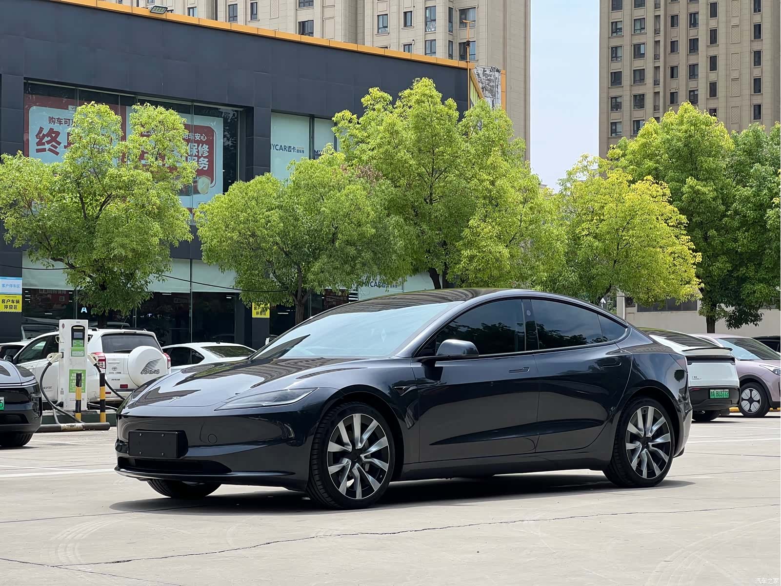 Tesla Model 3, 2024 1
