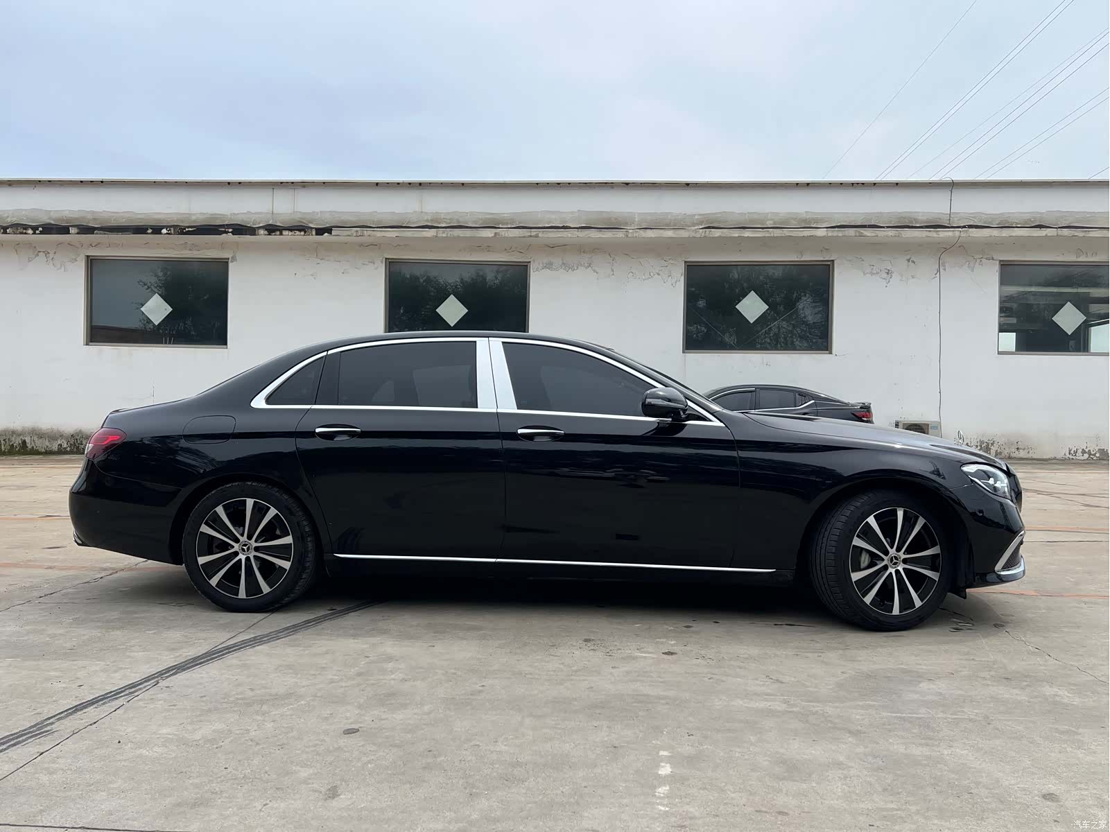 Mercedes-Benz E-Class, 2022 4