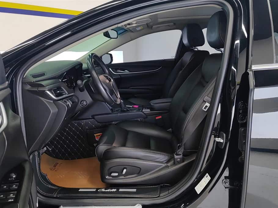 Cadillac XTS