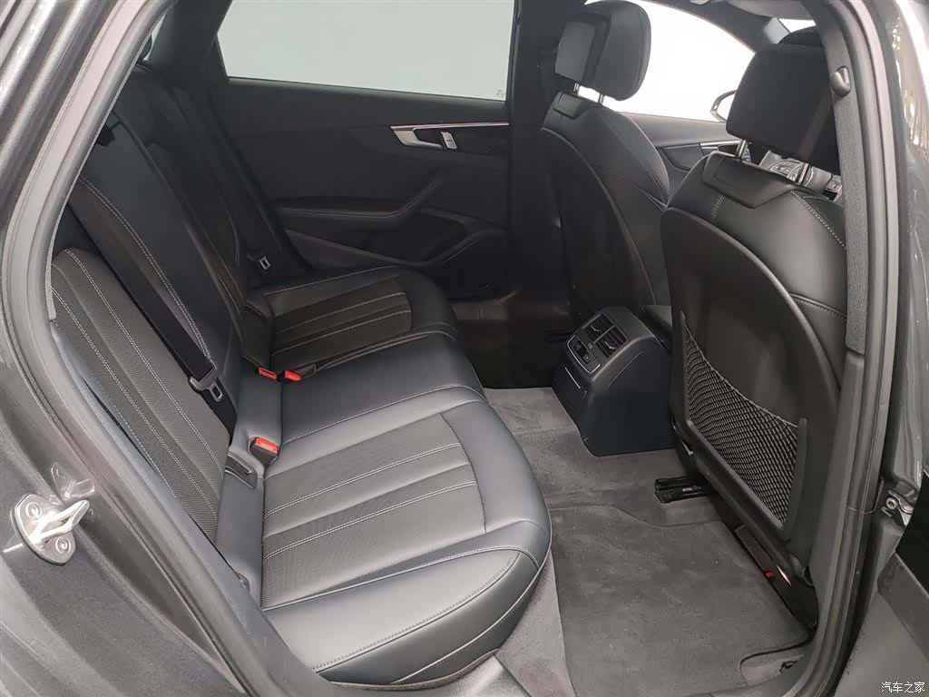 Audi A4L, 2024 7