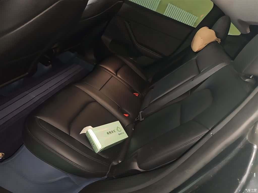 Tesla Model Y, 2024 17