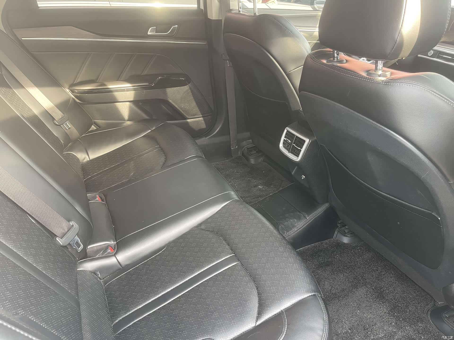 Kia K5, 2021 11