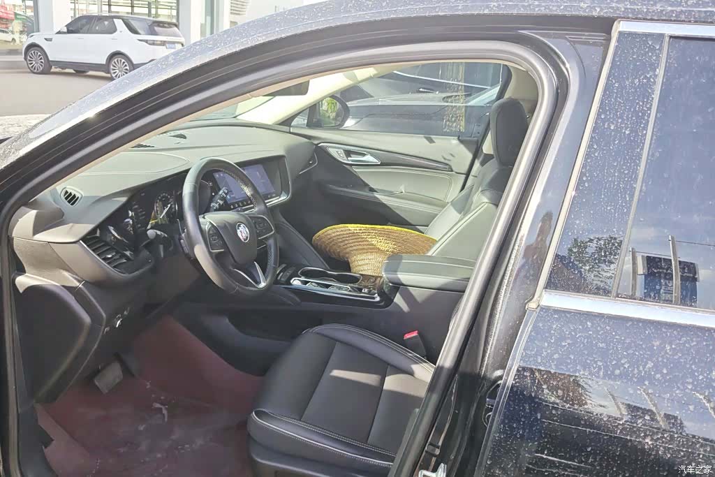 Buick Envision Plus, 2022 9