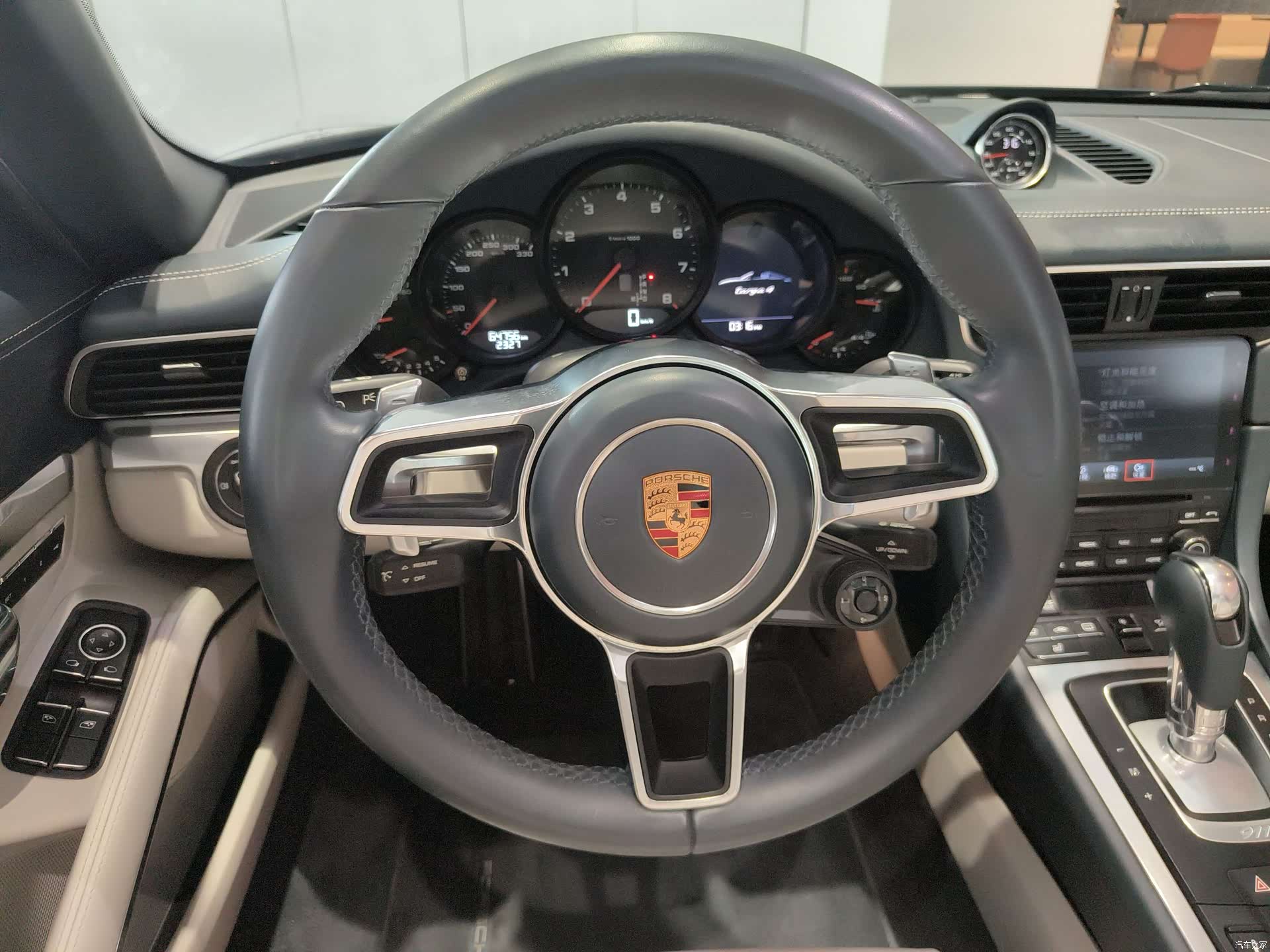 Porsche 911, 2018 4