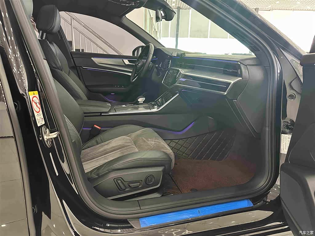 Audi A6L, 2020 11