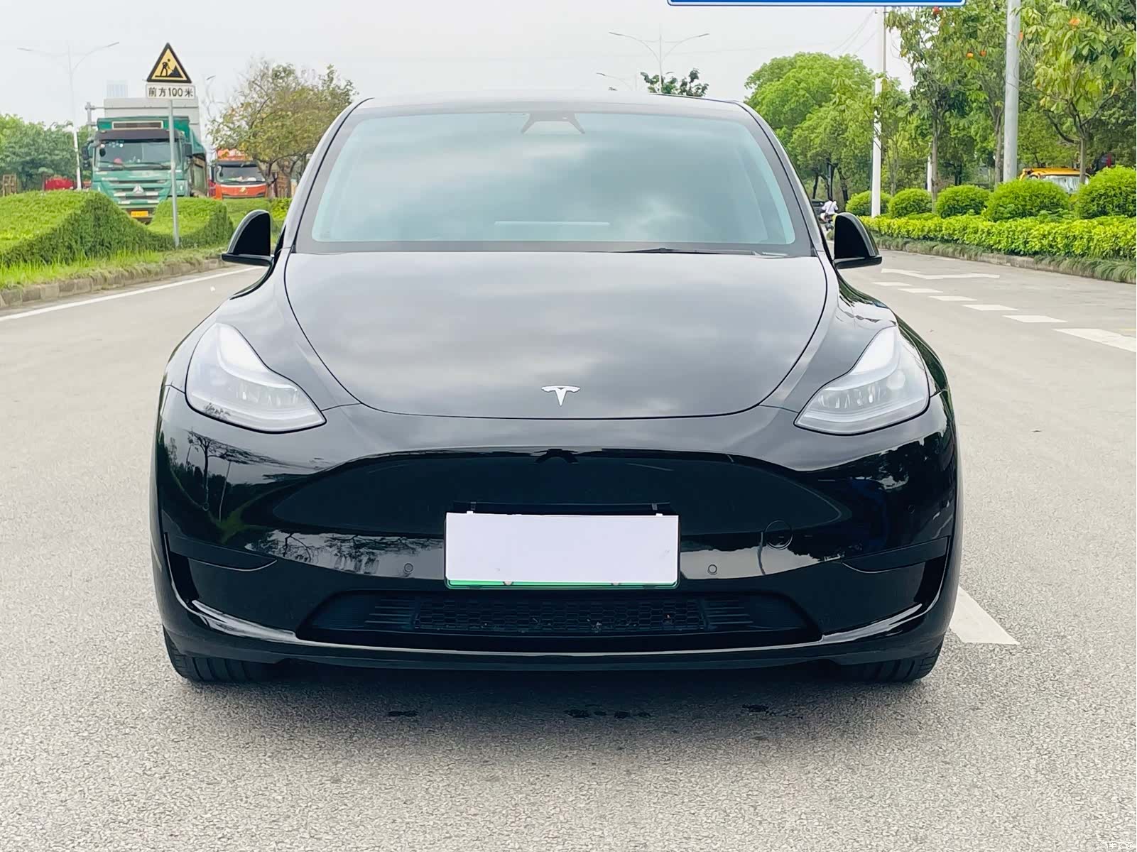 Tesla Model Y, 2022 2