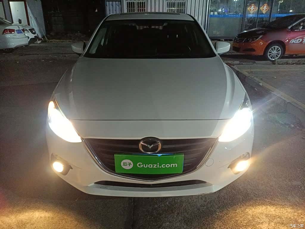 Mazda Mazda3, 2015 3