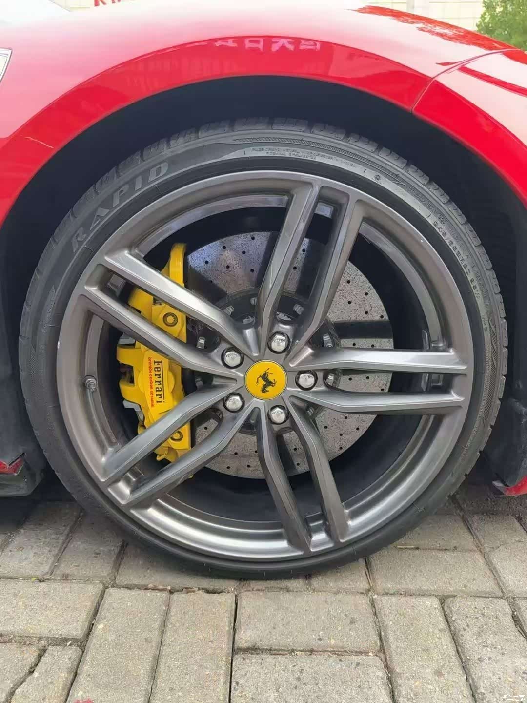 Ferrari 488, 2016 7