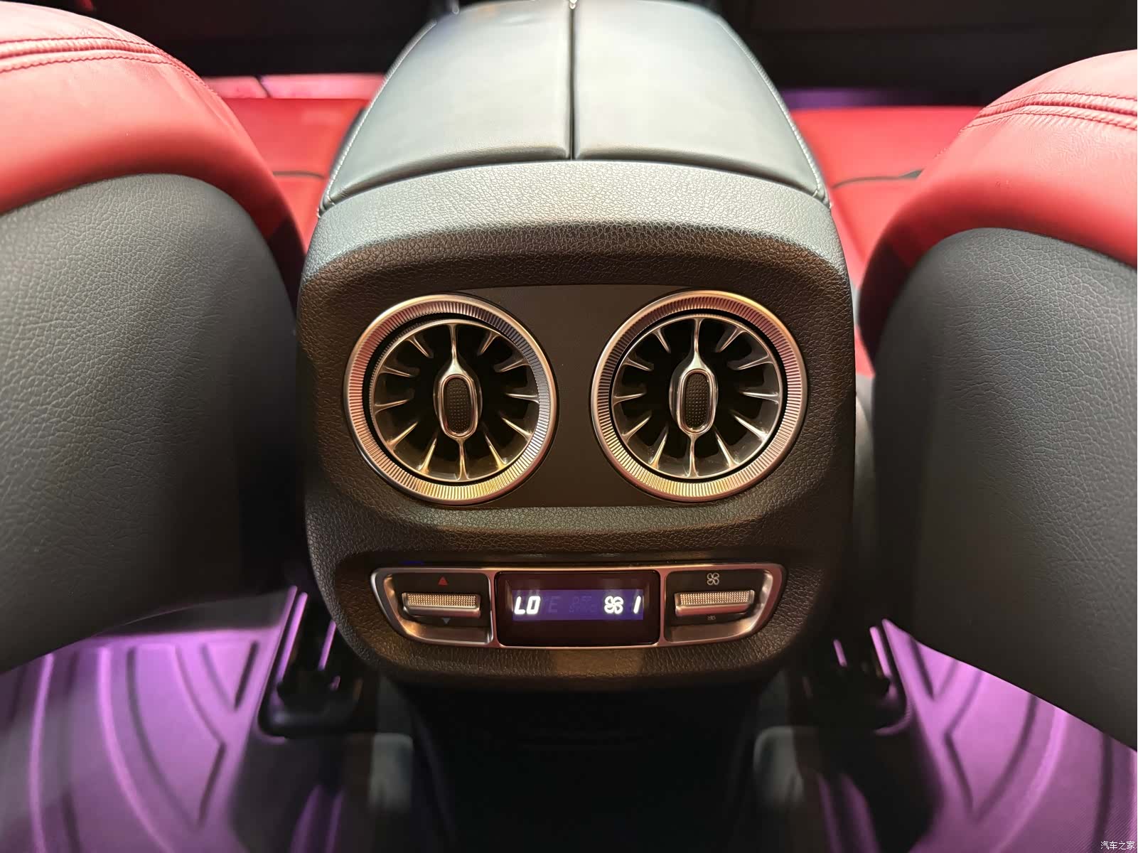 Mercedes-Benz G-Class, 2021 23