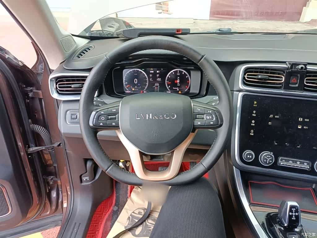 Lynk & Co 01, 2018 11