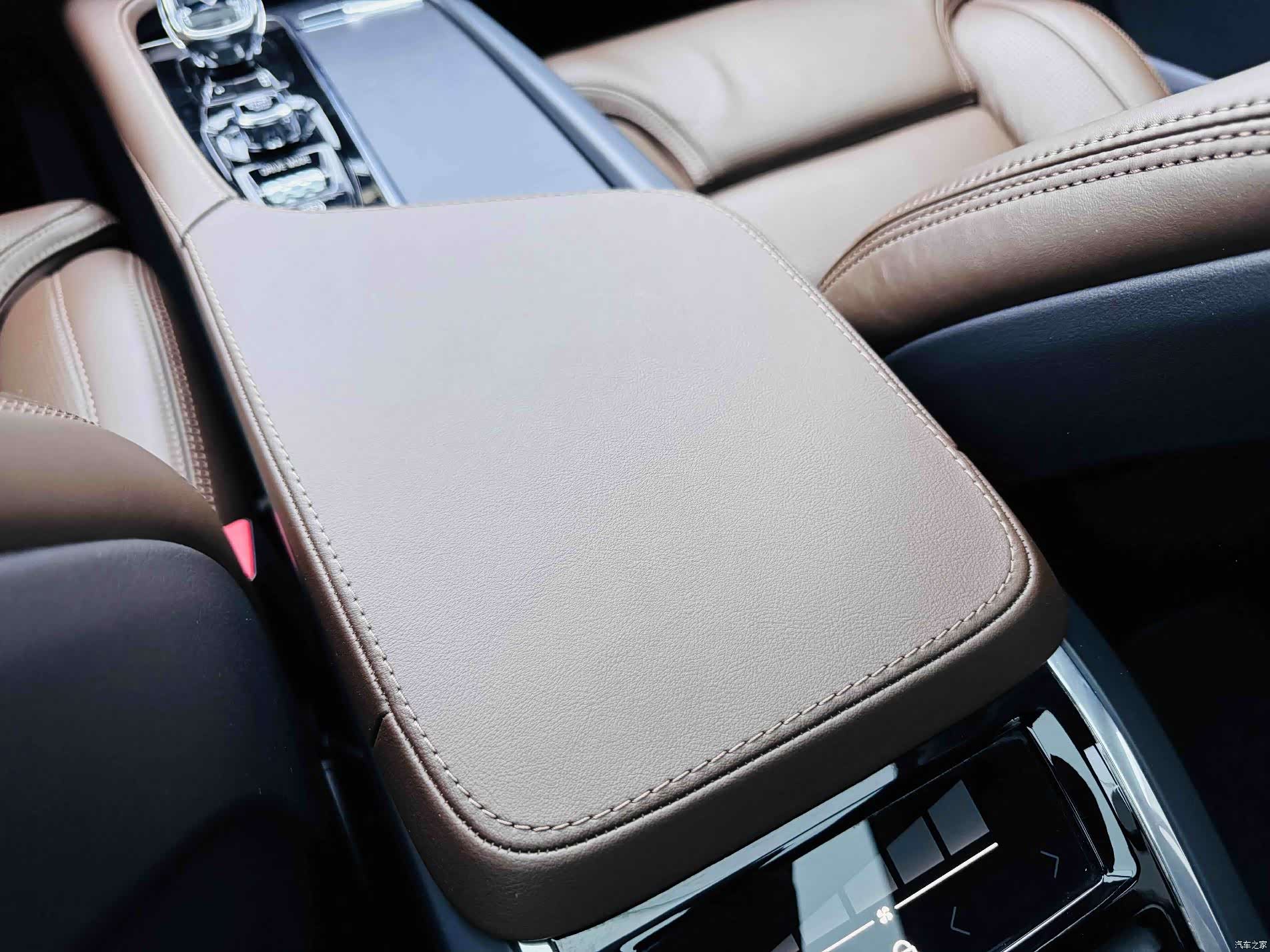 Volvo XC90, 2021 17