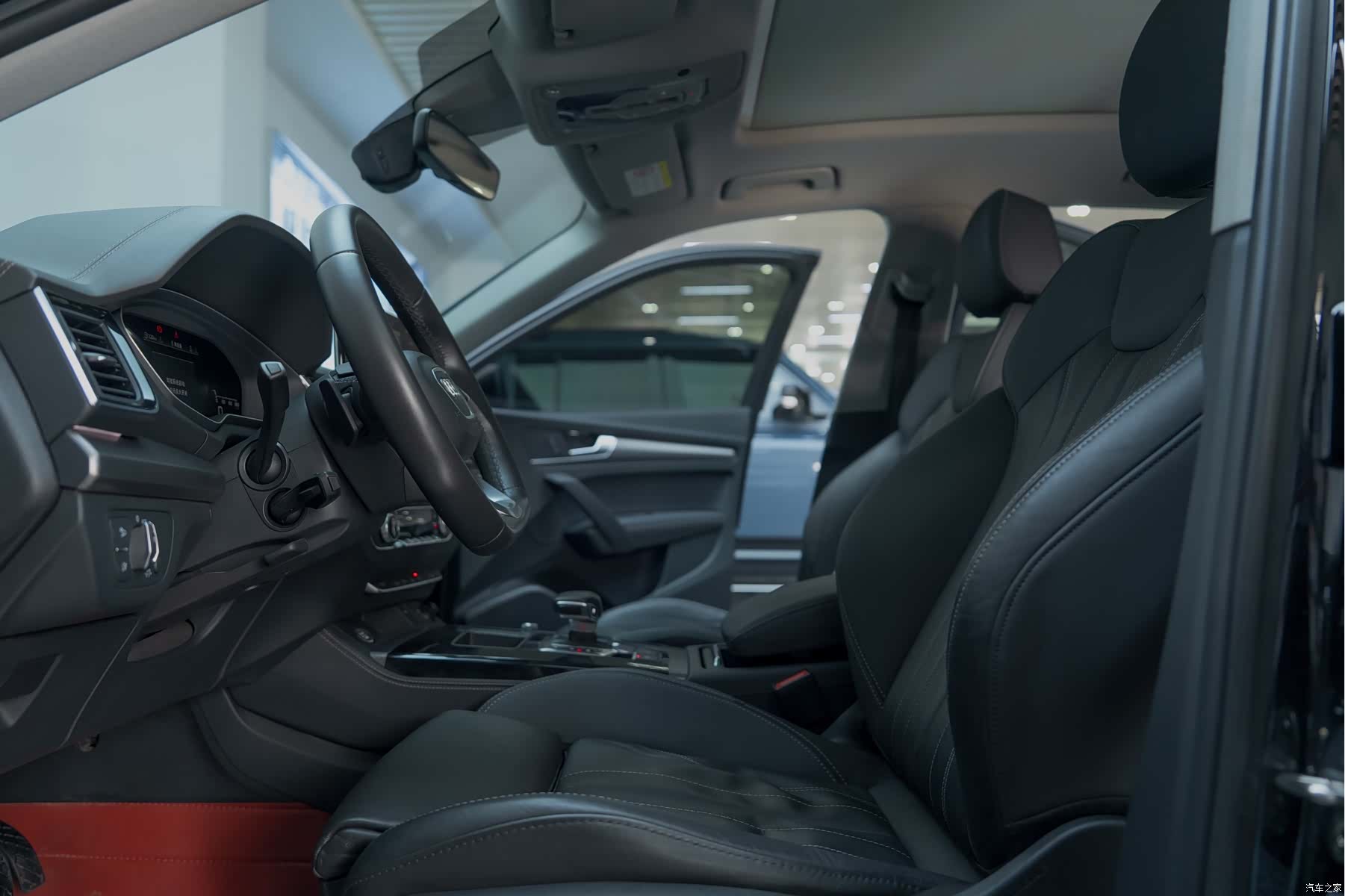 Audi Q5L, 2022 11