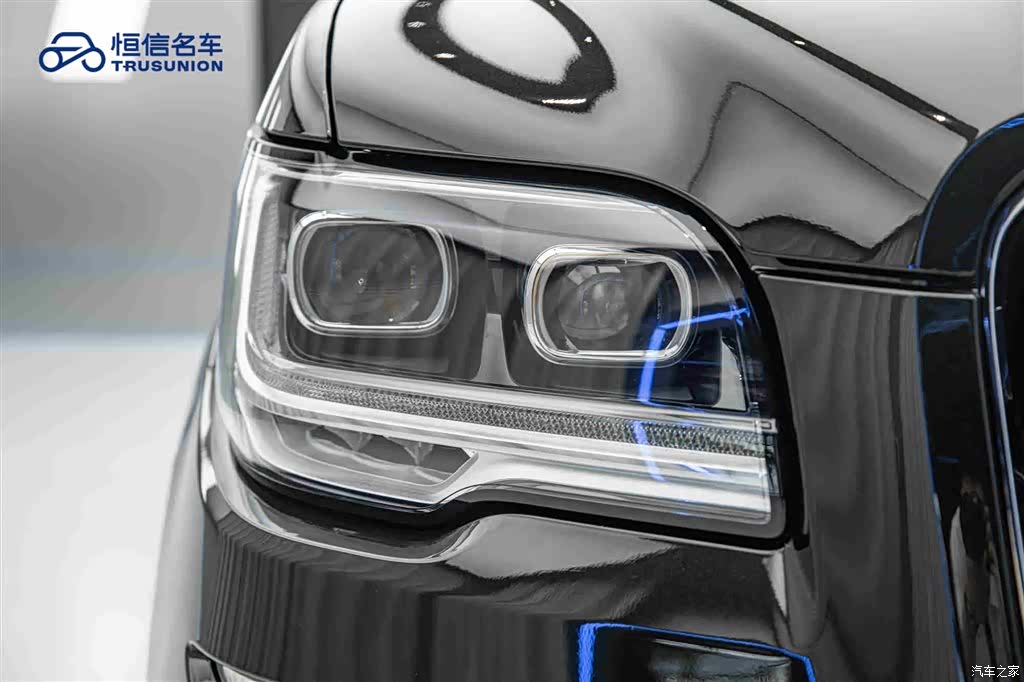 Lincoln Navigator, 2024 10
