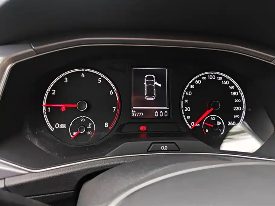 Volkswagen T-ROC exploring Songs