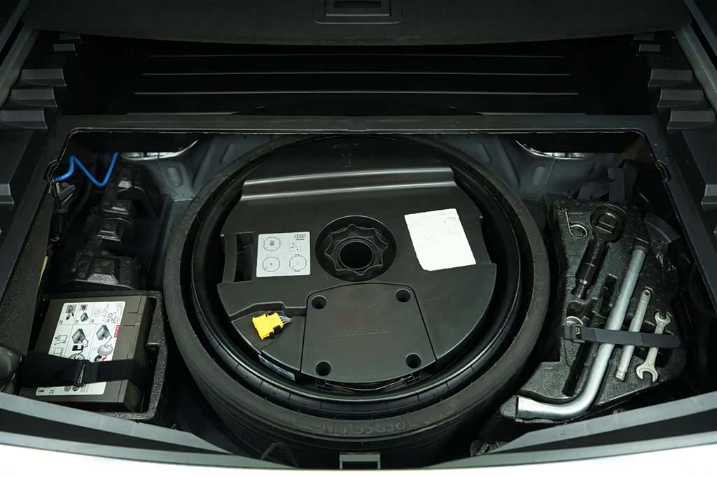 Audi Q7, 2011 28