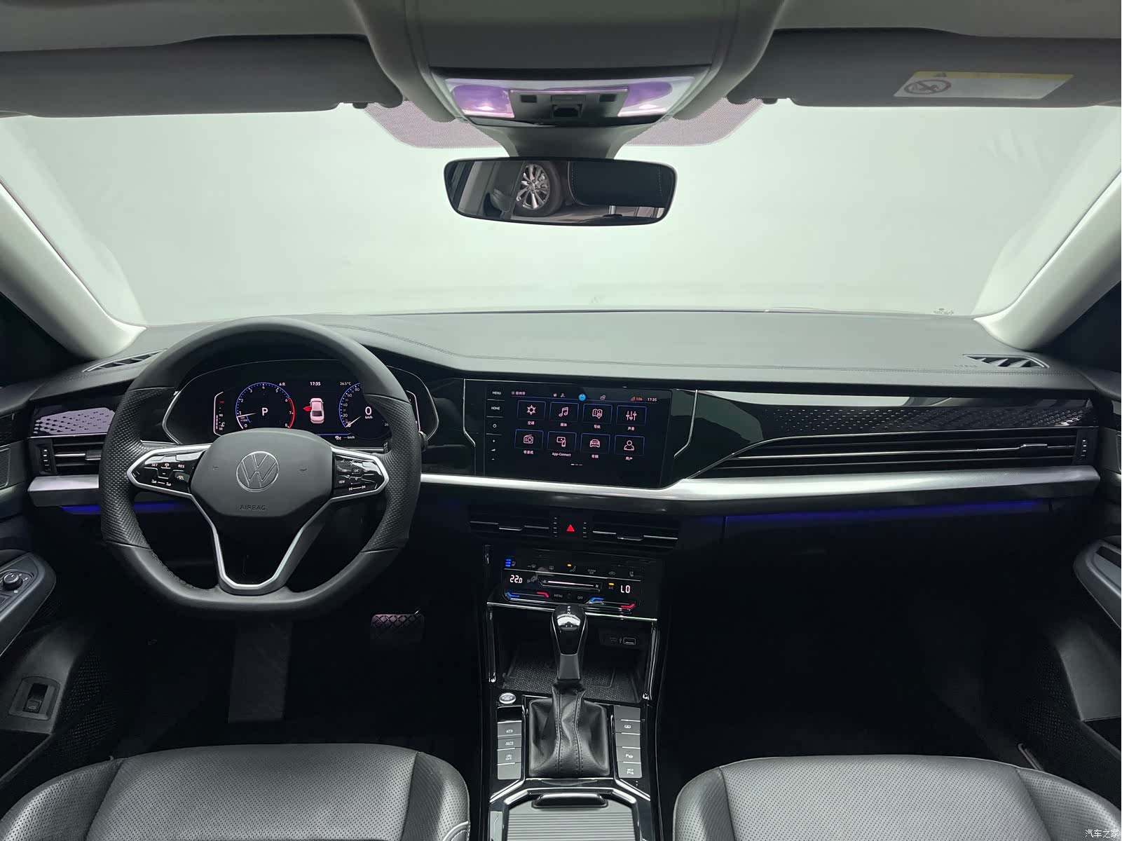 Volkswagen Passat, 2022 13