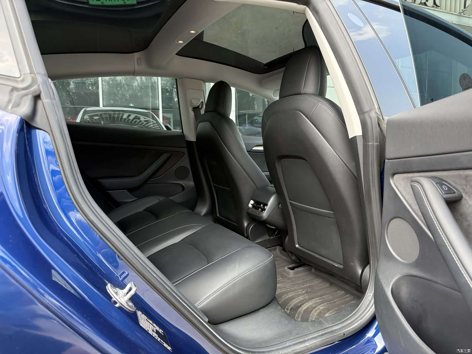 Tesla Model 3, 2021 11