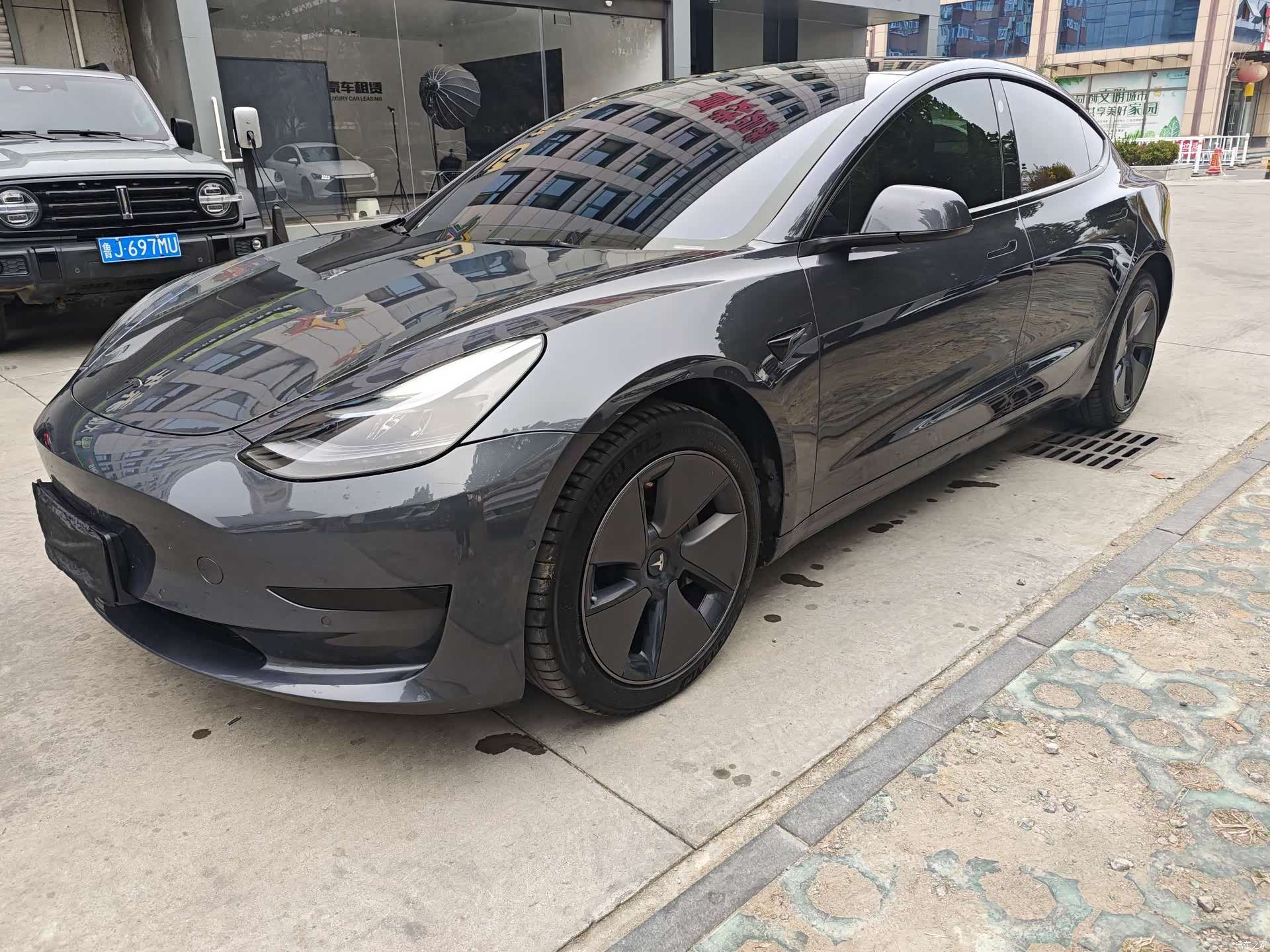Tesla Model 3, 2023 1
