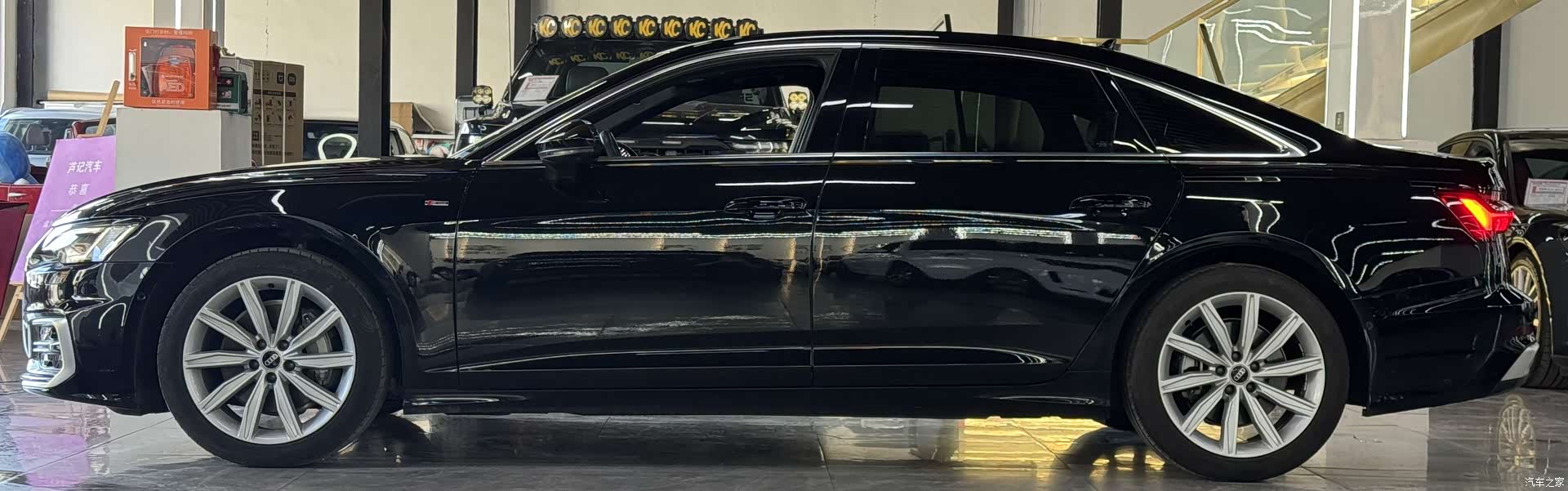 Audi A6L, 2023 все фото