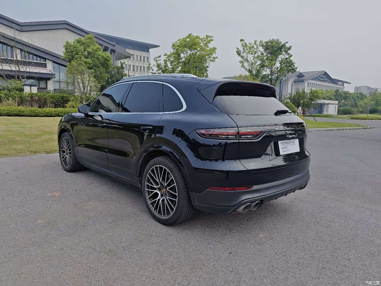 Porsche Cayenne, 2022 3