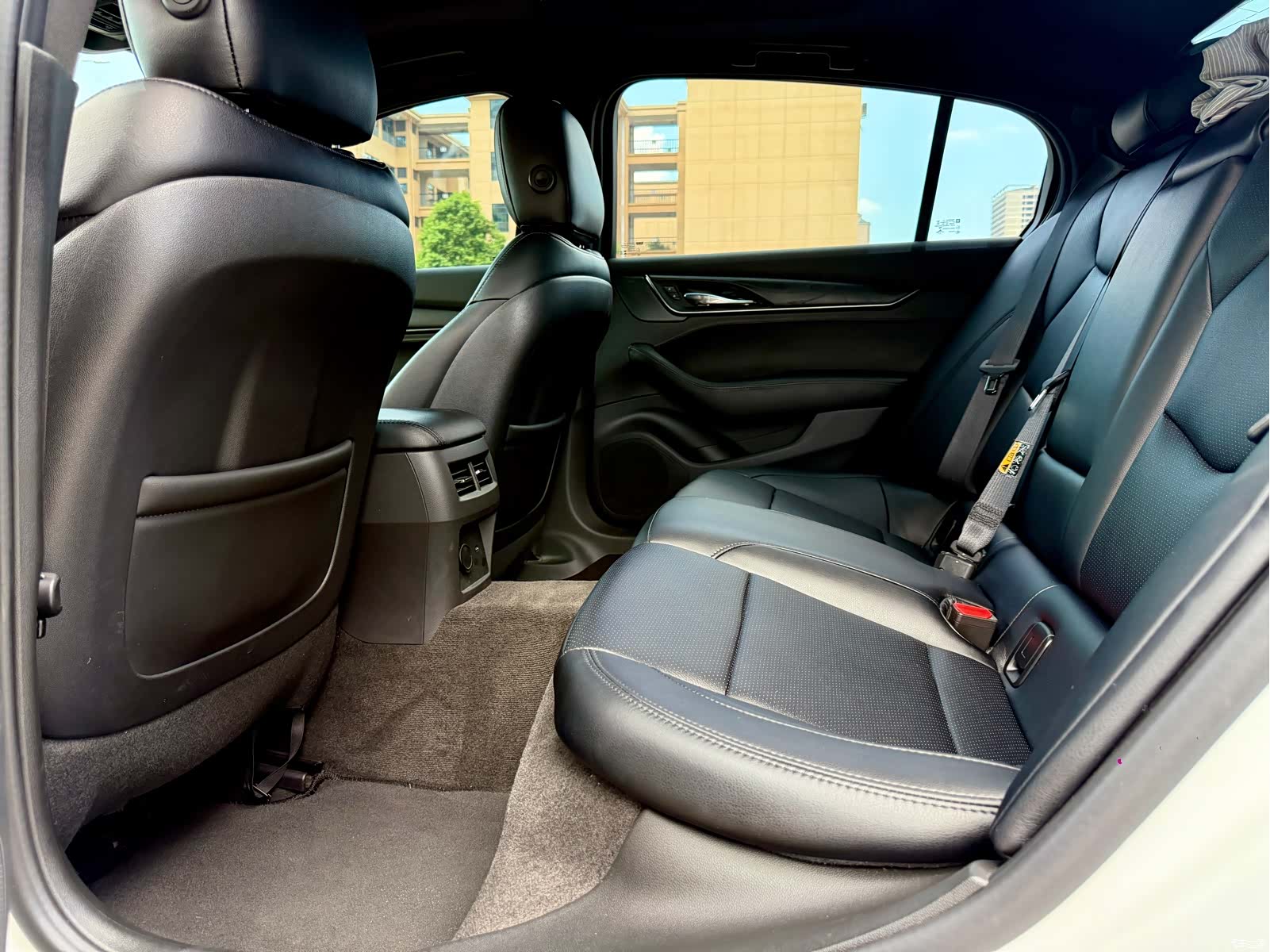 Cadillac CT5, 2025 все фото