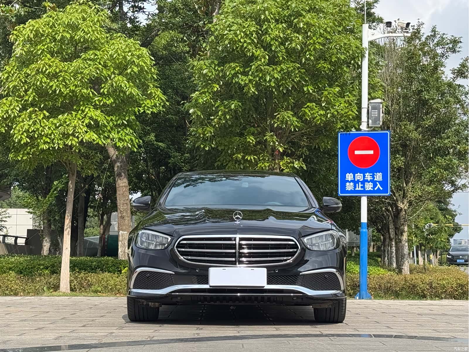 Mercedes-Benz E-Class, 2023 2