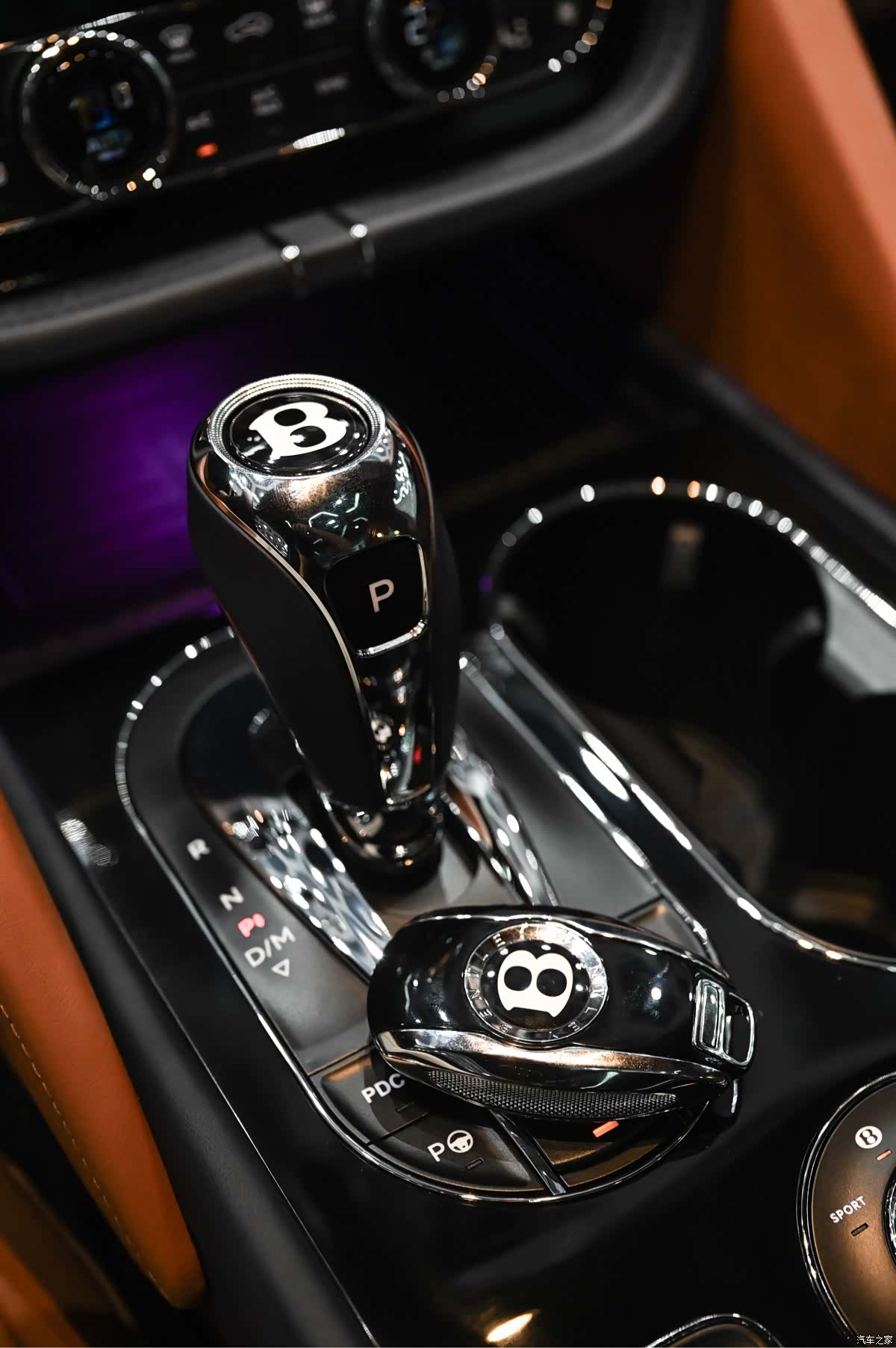 Bentley Bentayga, 2021 7