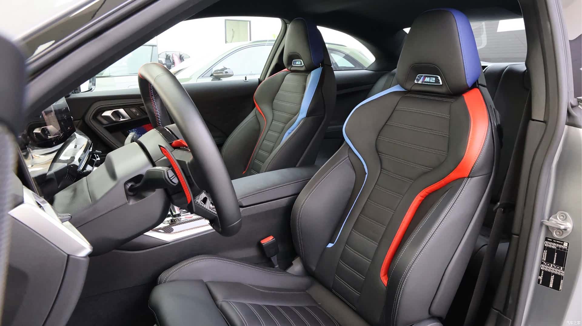 BMW M2, 2025 13