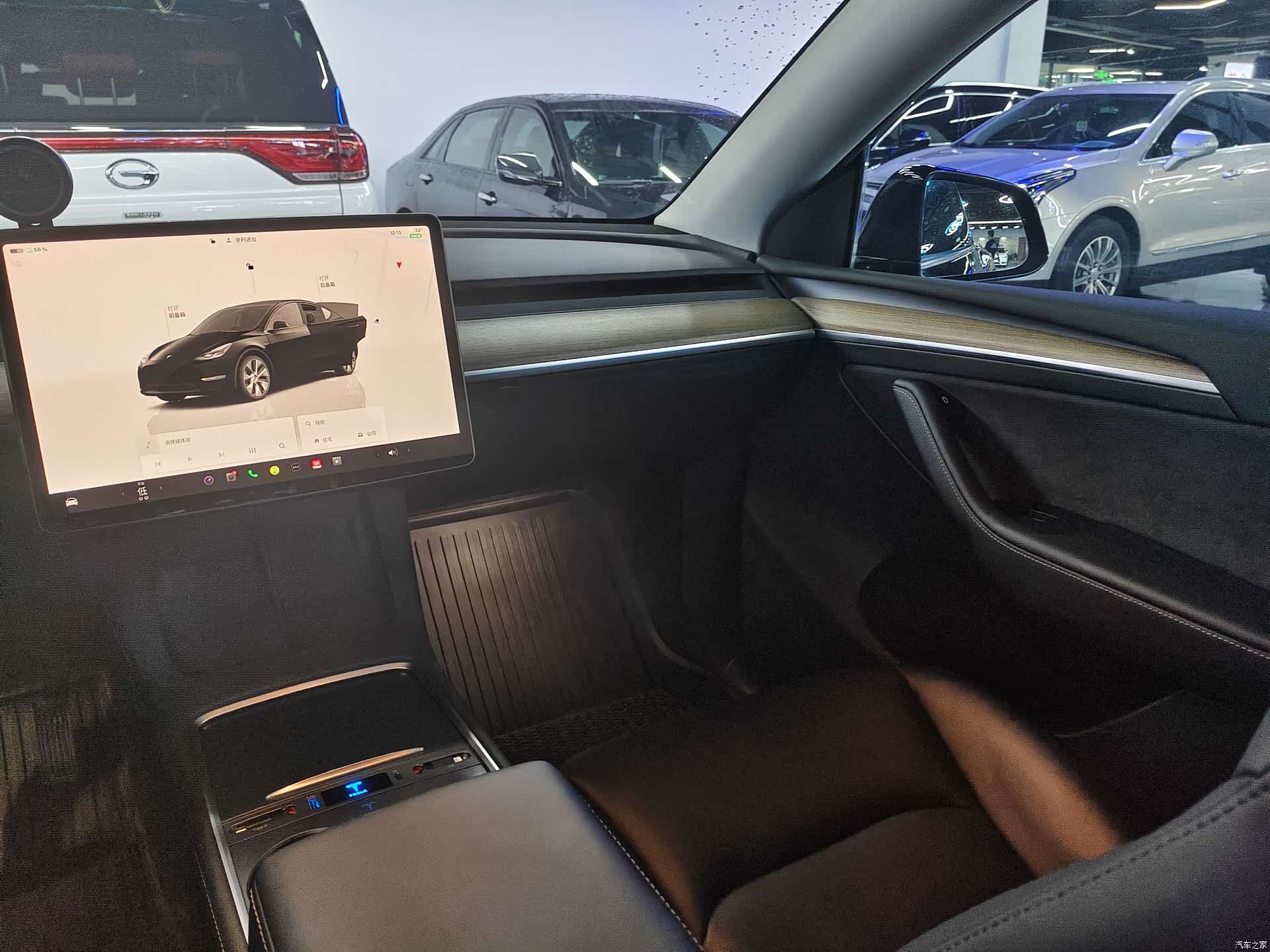 Tesla Model Y, 2022 14