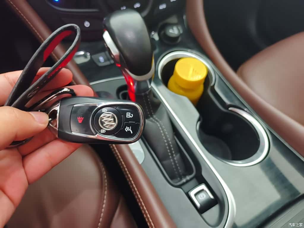 Buick Envision Plus, 2020 9