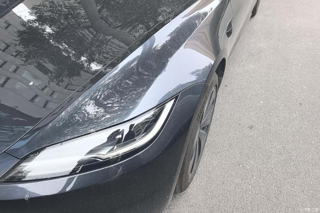 Tesla Model 3, 2025 все фото