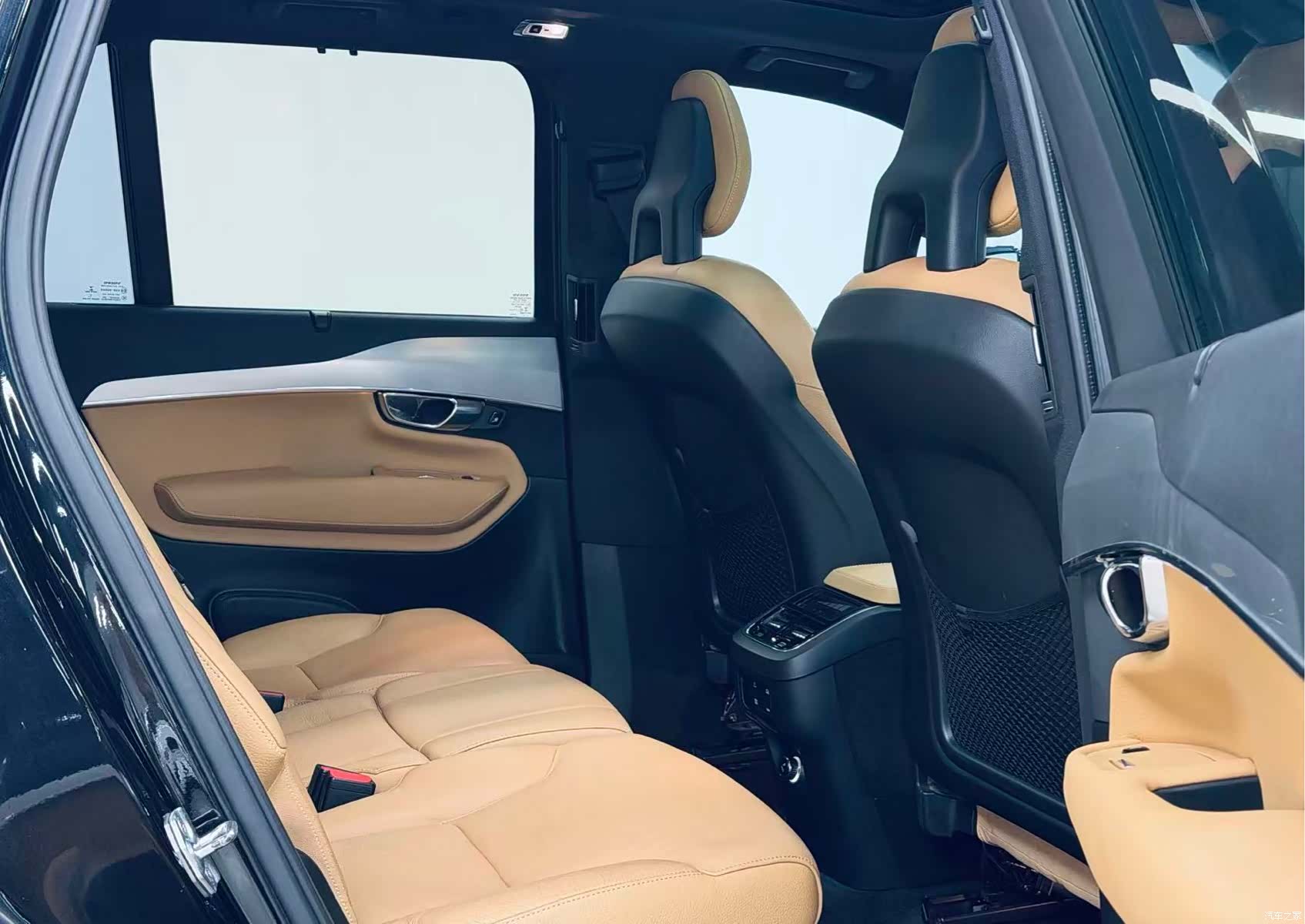 Volvo XC90, 2018 11