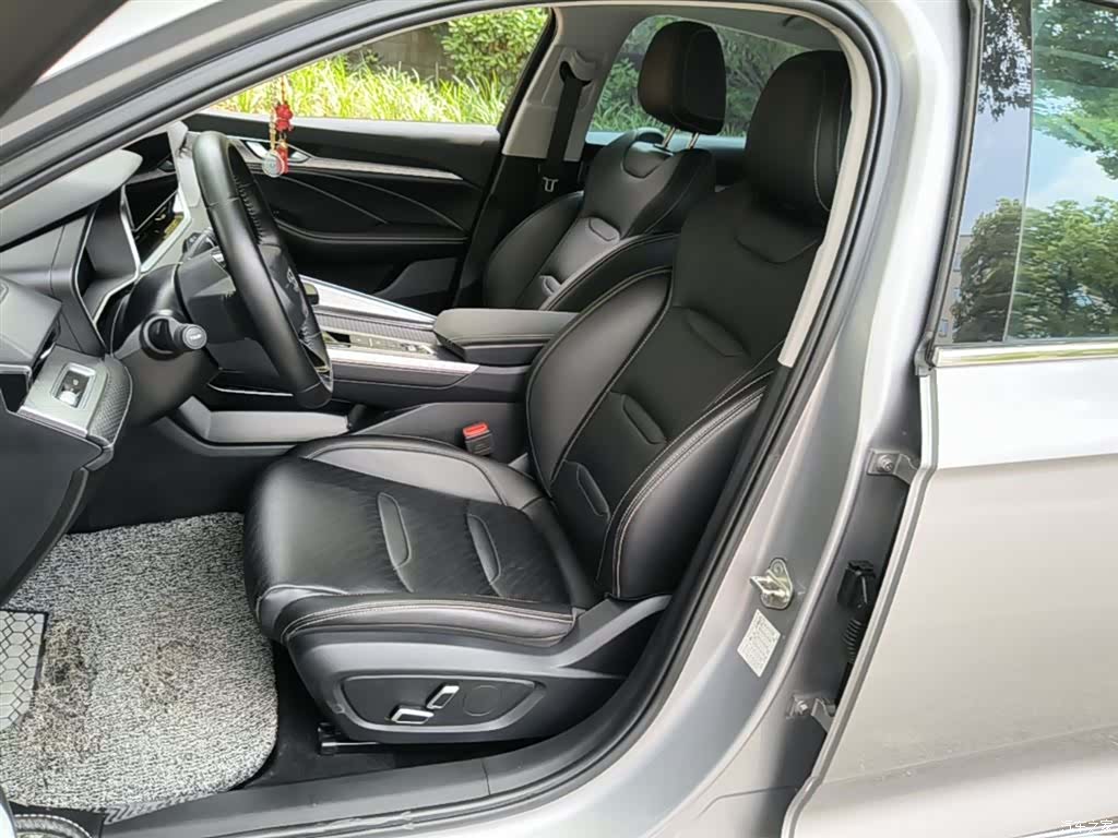 Geely Preface, 2022 15