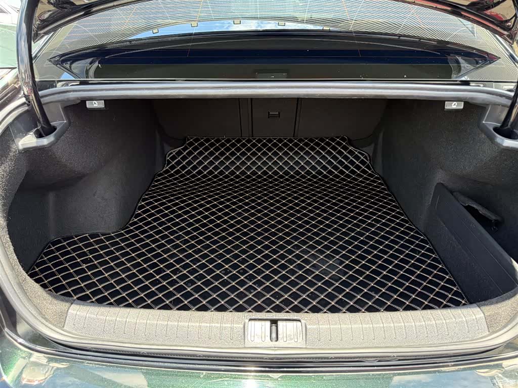 Volkswagen Magotan, 2023 16