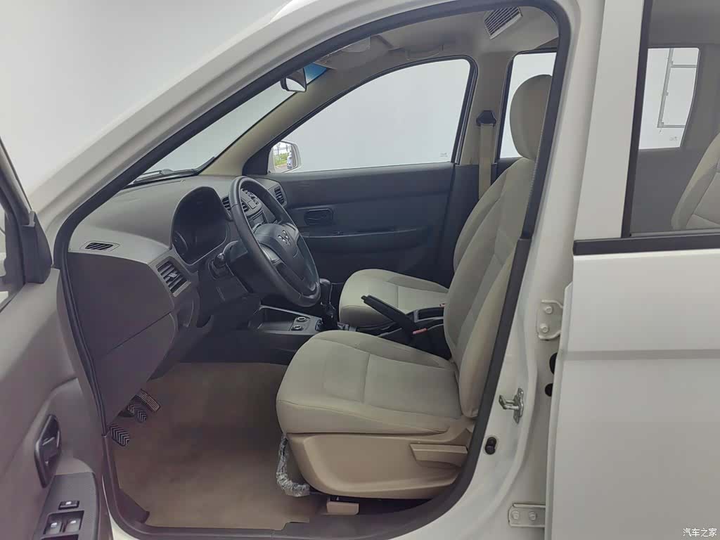 Wuling Hongguang, 2018 10