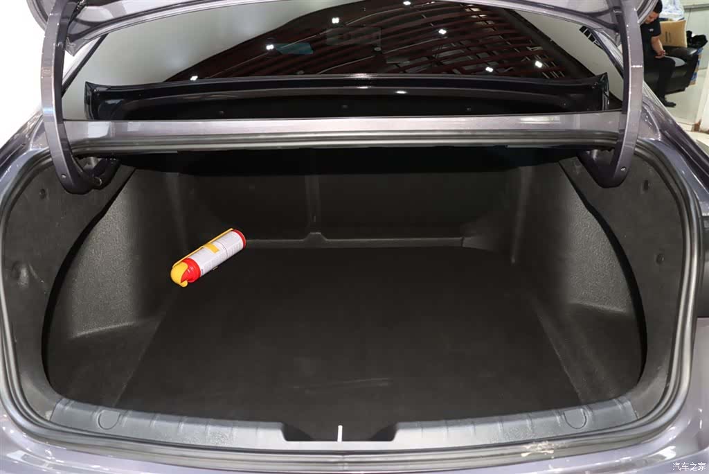 Geely Preface, 2025 17