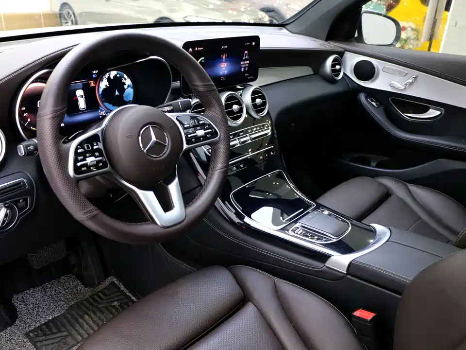 Mercedes-Benz GLC Mercedes-Benz GLC