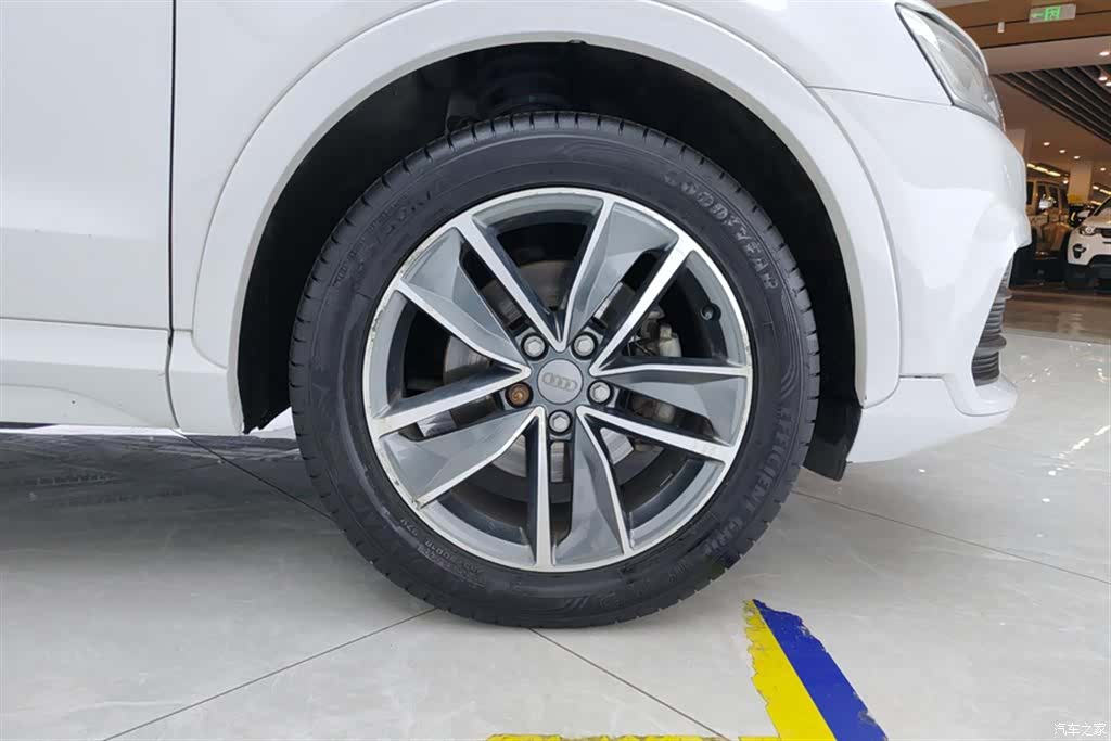 Audi Q3, 2016 6