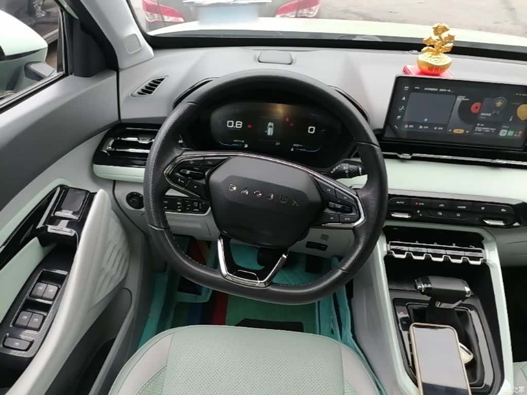 Wuling RS-3, 2022 11