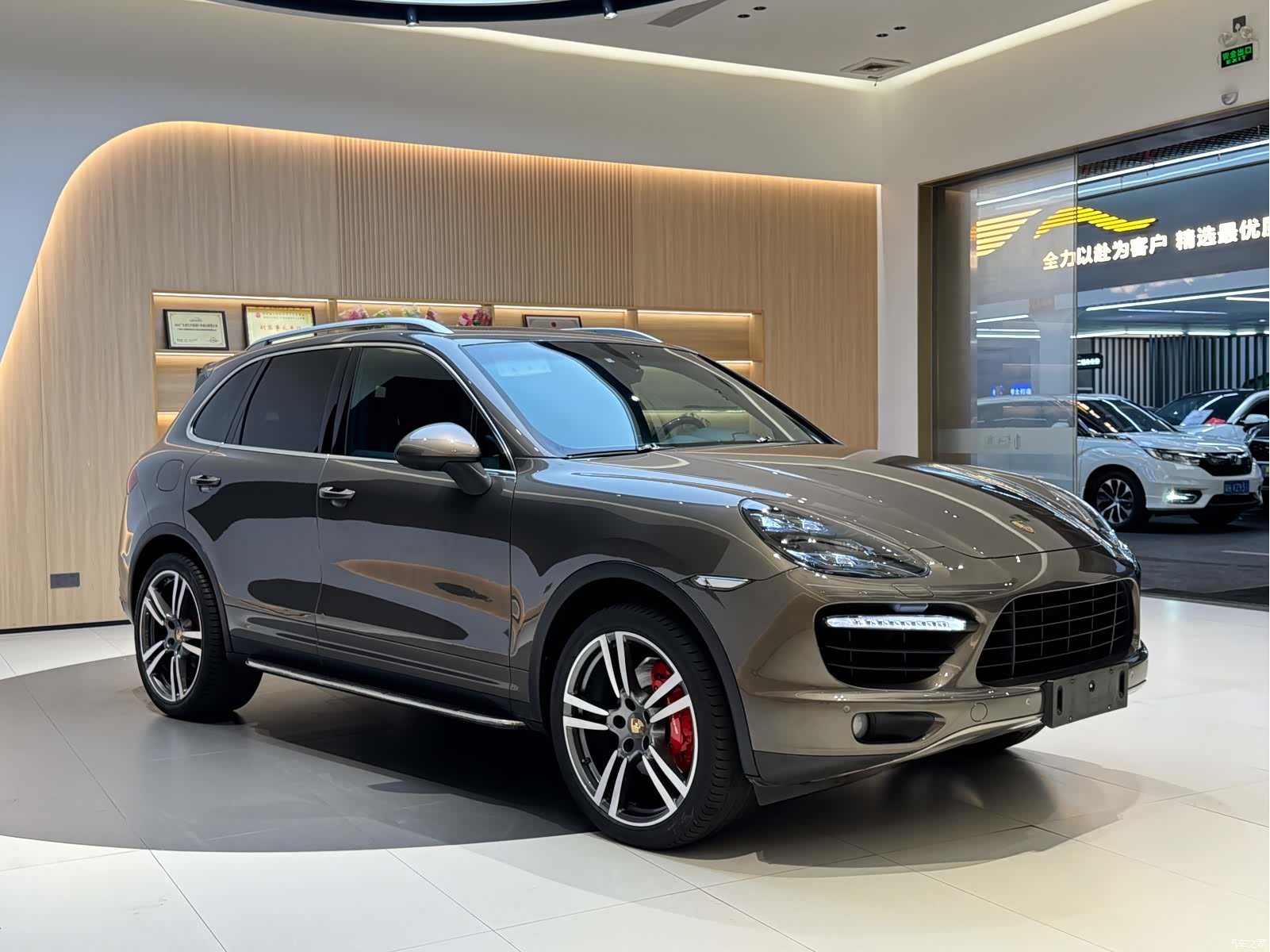 Porsche Cayenne, 2013 3