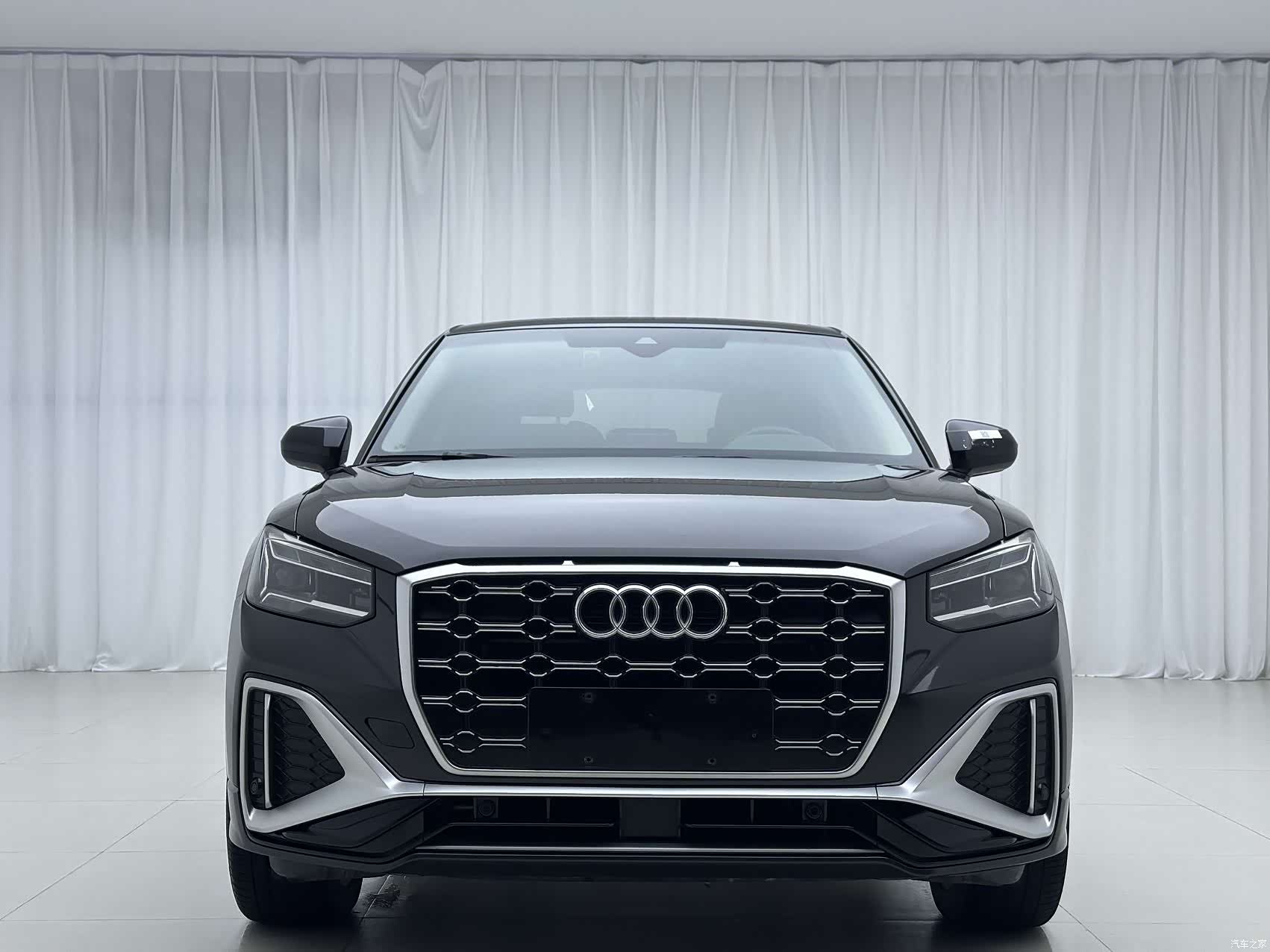 Audi Q2L, 2022 2