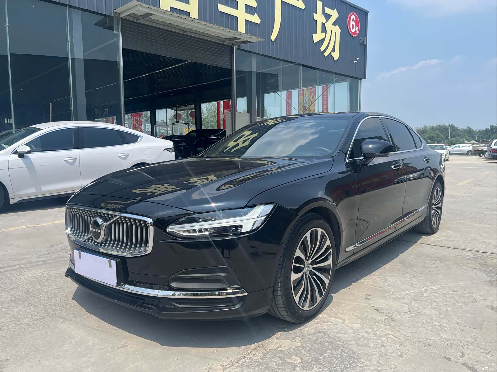 Volvo S90, 2022 3