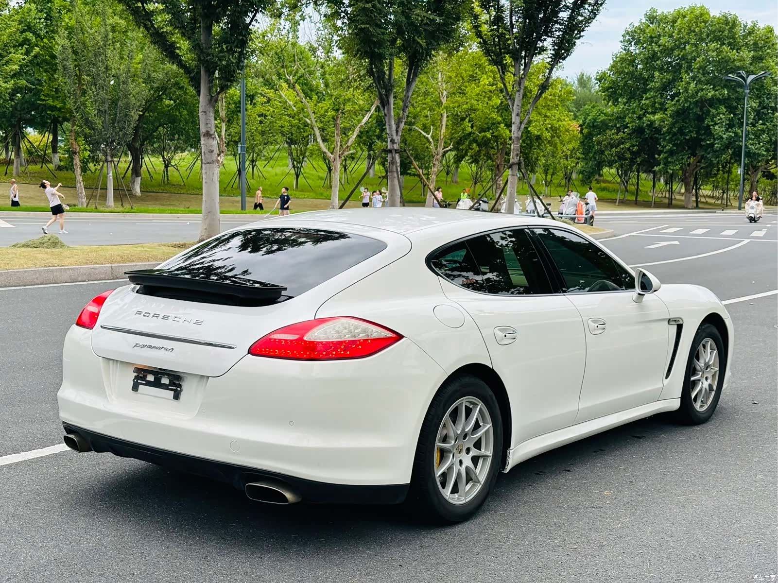 Porsche Panamera, 2011 4