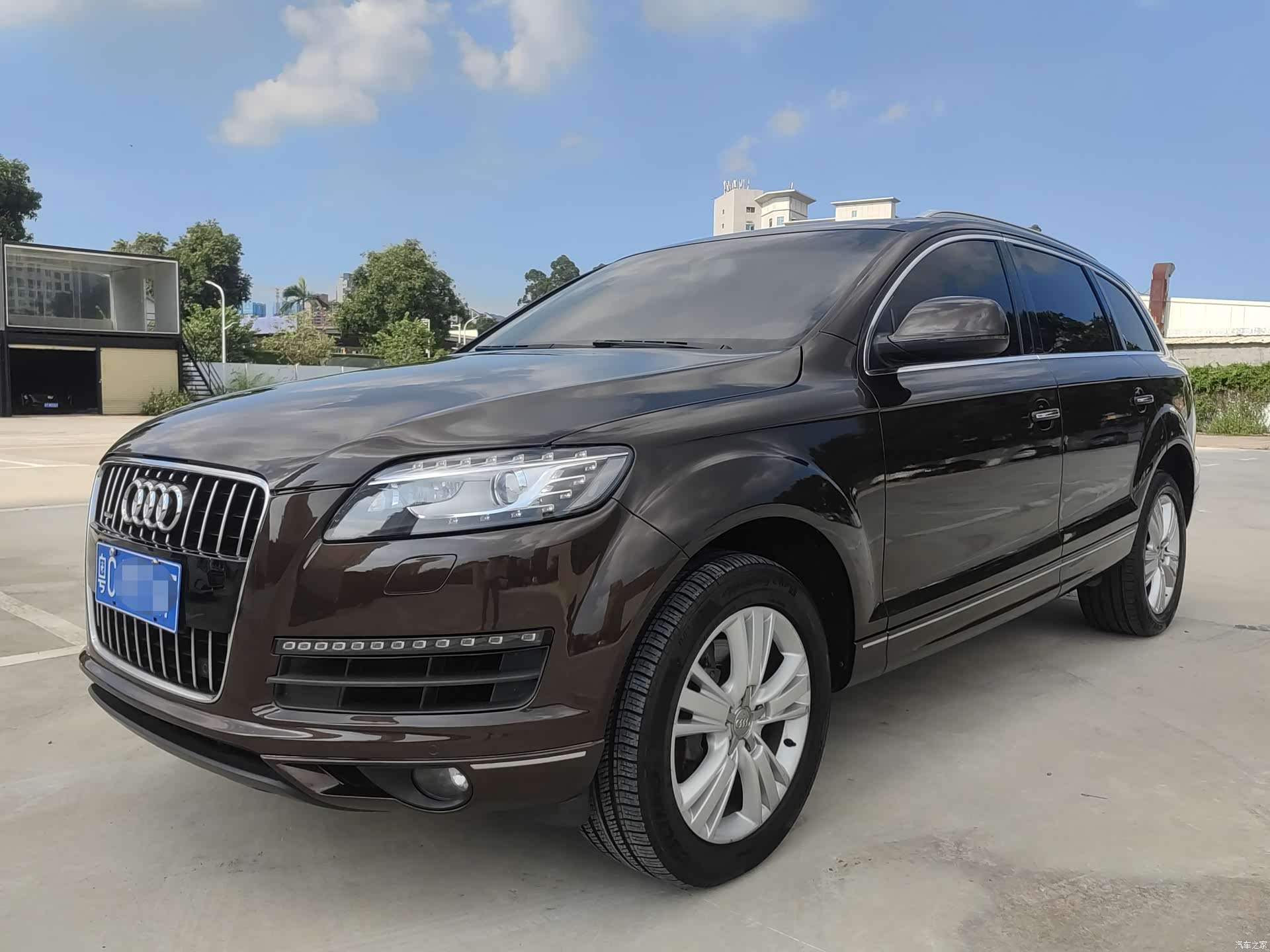 Audi Q7, 2012 1